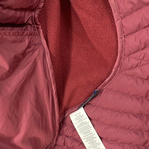 Eddie Bauer Microtherm 2.0 Down Vest in Dark Berry Sz S - Picture 7 of 9